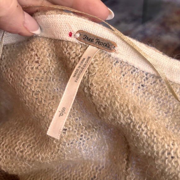 Free People, Neutral Beige Long Sleeve, Fine Gauge Pullover Swing Sweater Small - Picture 5 of 7